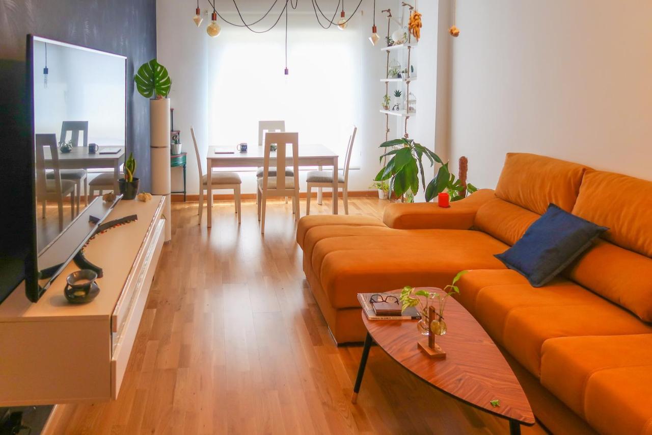 Housingleon- Casa Oliva Con Garaje Lejlighed Eksteriør billede