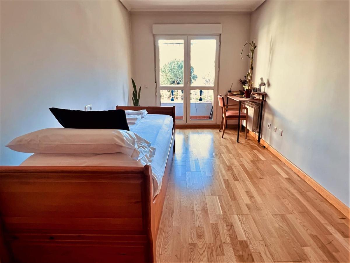 Housingleon- Casa Oliva Con Garaje Lejlighed Eksteriør billede